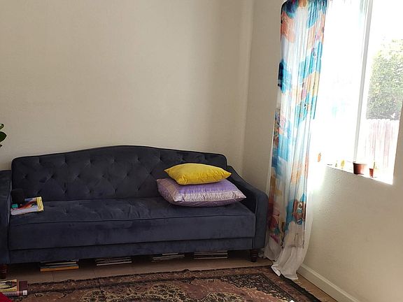 3rd image of 337 1/2 N Avenue 53