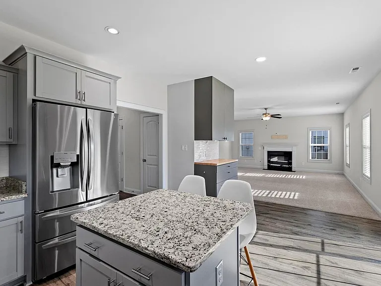 429 Nantucket Trl — Photo 2