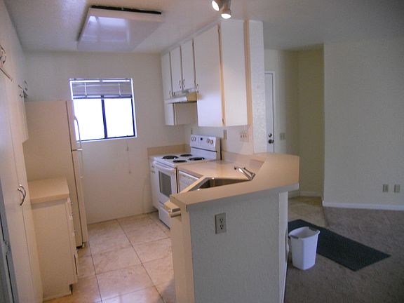 3rd image of 9740 Mesa Springs Way Unit 60