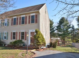 1677 Chadwick Cir, Lancaster, PA 17603