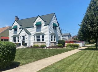 984 Woodlawn Ave, Des Plaines, IL