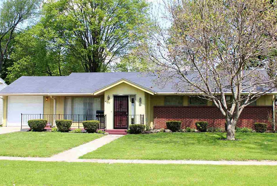 1st image of 4012 Crestview Dr