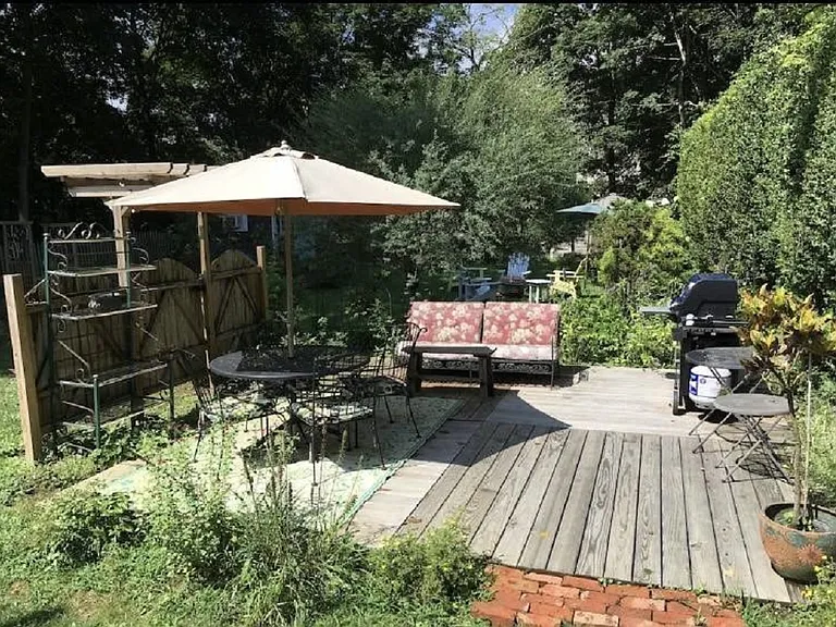 430 Terry Ln — Photo 10