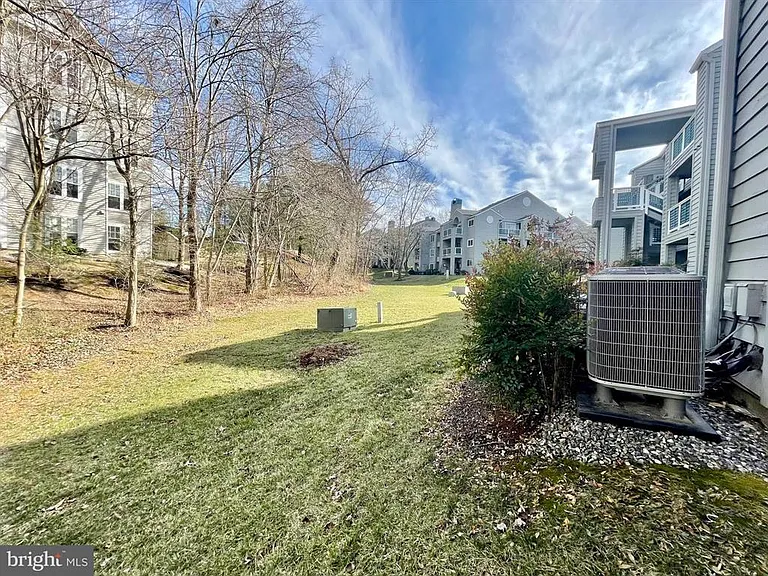 11713 Summerchase Cir #1713C — Photo 34