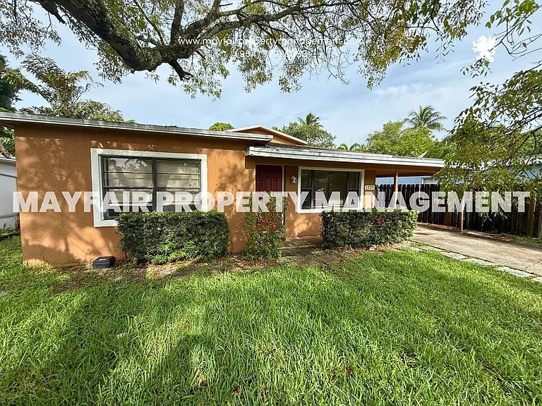 1329 NW 7th Ave — Photo 30