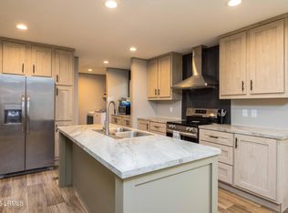 117 Saxonville Rd, Saint Helena Island, SC 29920