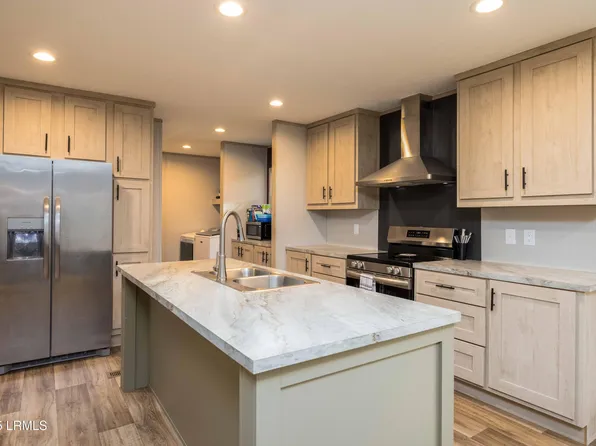 117 Saxonville Rd, Saint Helena Island, SC 29920