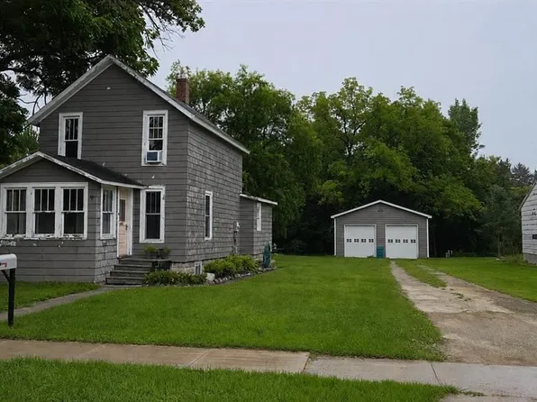 413 7th Ave NW, Waseca, MN 56093