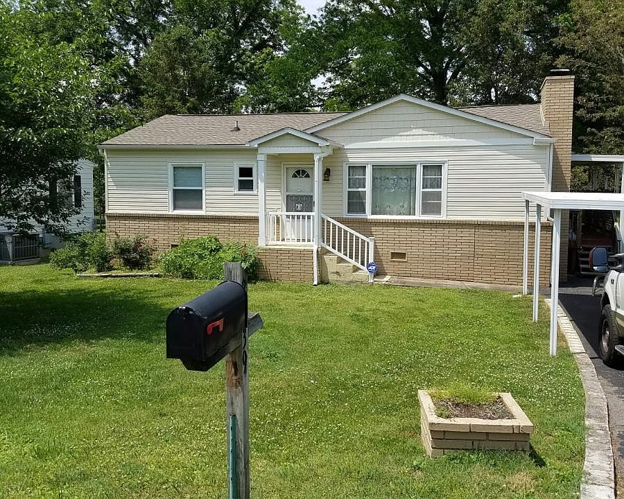 1st image of 2139 W Gilbert Ln