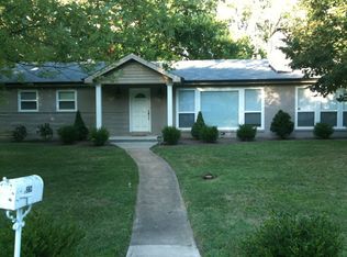 236 Wenneker Dr, Saint Louis, MO 63124