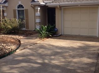 2587 Rue Palafox, Biloxi, MS 39531