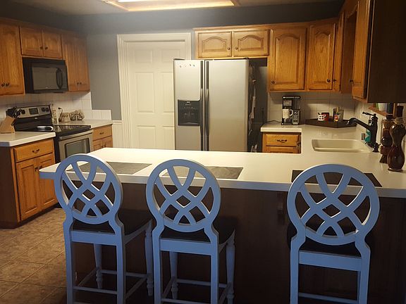 2nd image of 3014 Mitchell Dr