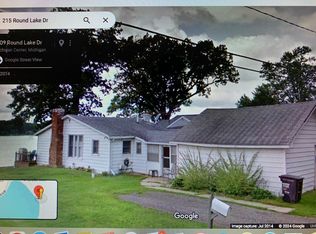 215 Round Lake Dr, Michigan Center, MI