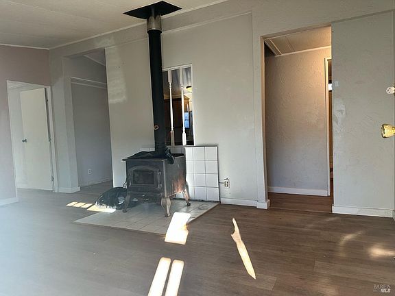 4th image of 2101 Valley Road #42