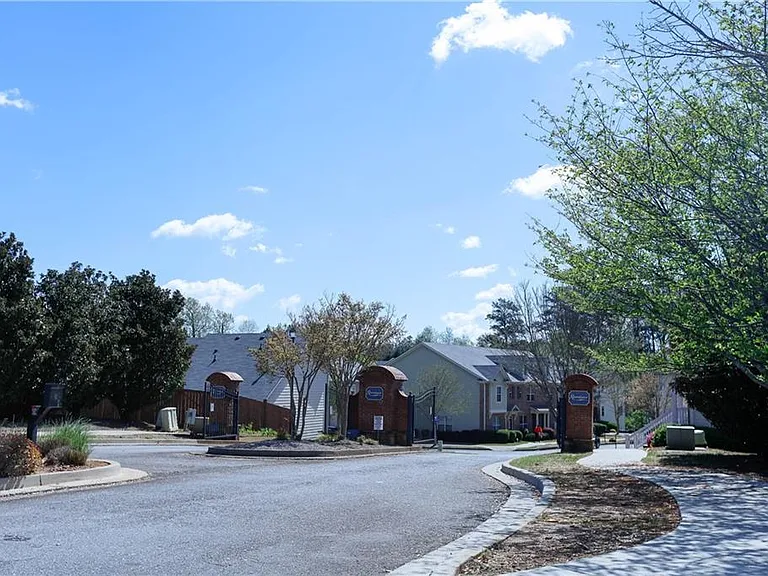 983 Nightfall Ct NW — Photo 31