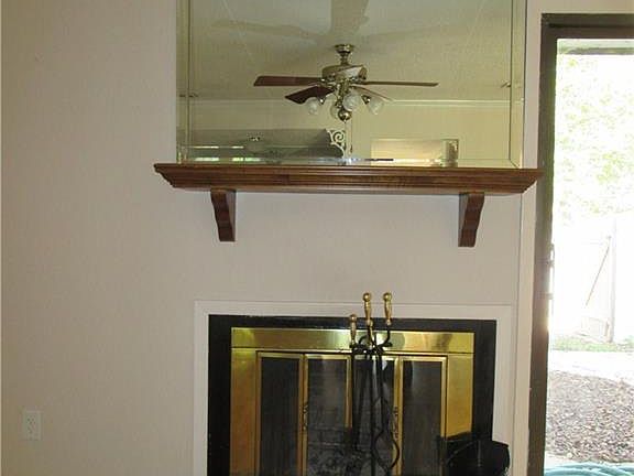4th image of 736 Highland Square Dr