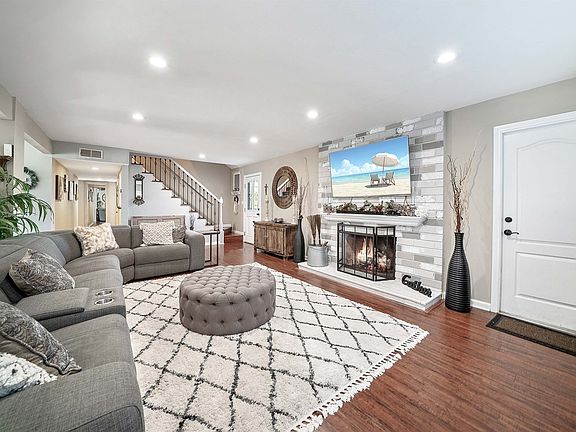 3rd image of 14651 Charloma Dr