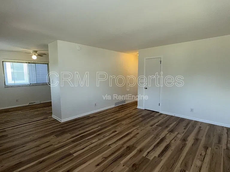 3542 Graceland Ave — Photo 2