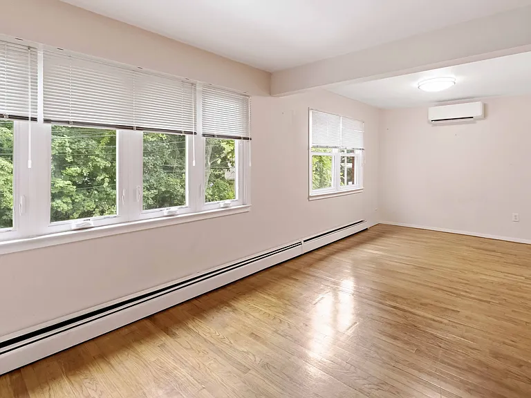 1120 Saint Louis Ave #1 — Photo 4