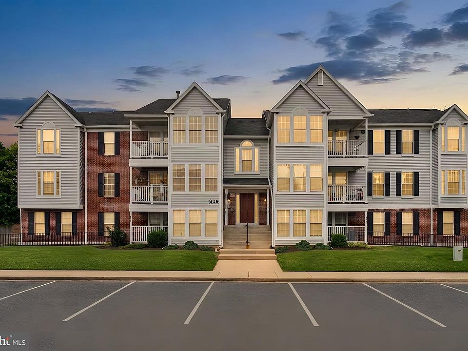 1st image of 609 Himes Ave APT 110