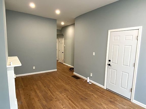5th image of 2614 W Montgomery Ave APT 1
