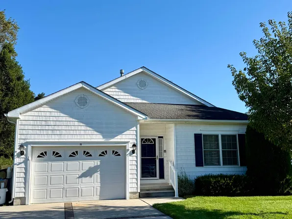 90 Wynndemere Ct, Cape May Court House, NJ 08210