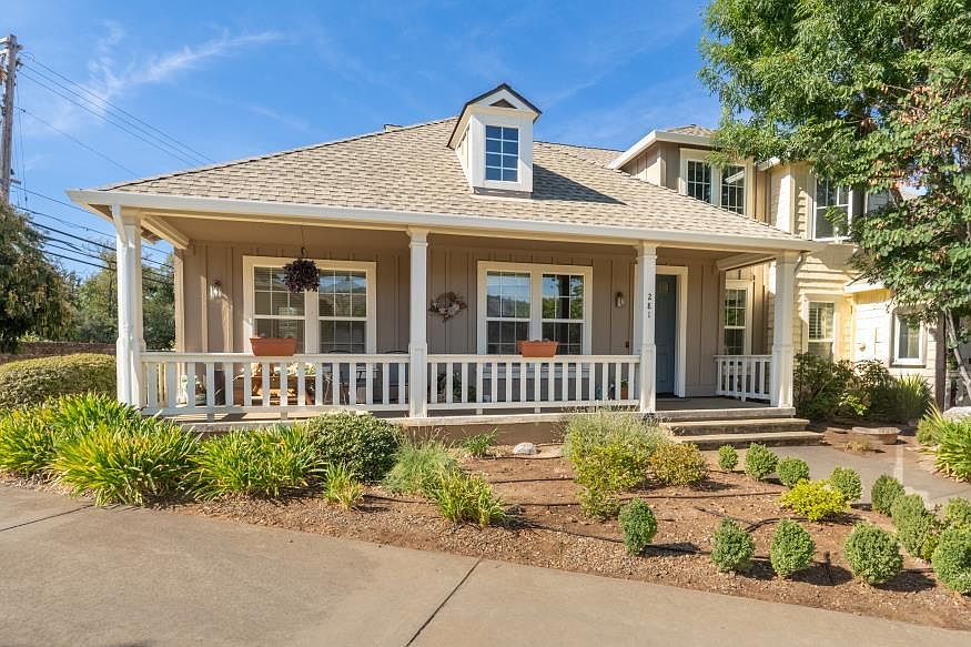 1st image of 281 Fieldstone Dr