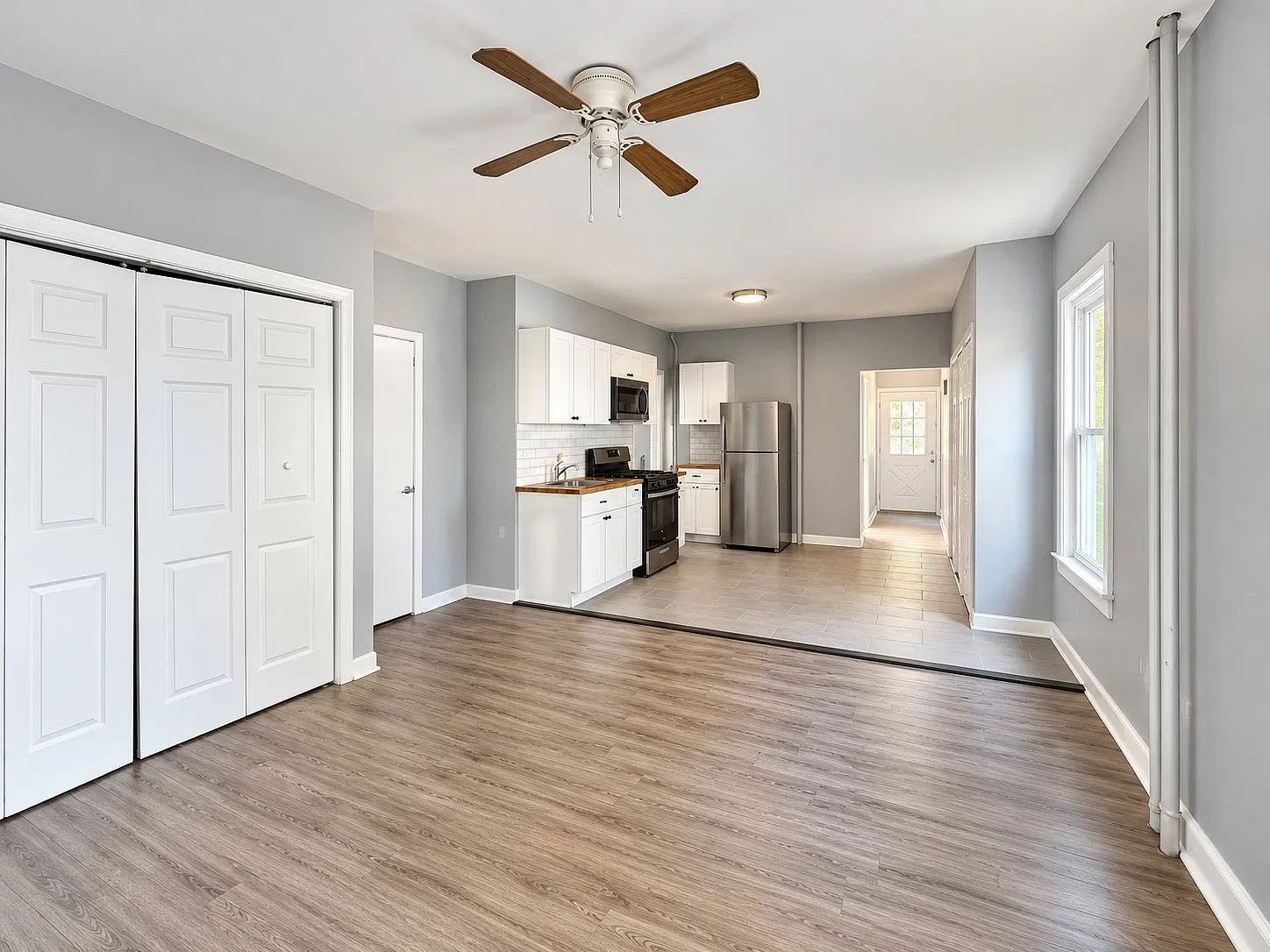 3 bed, 900 sqft, $1,800 — Photo 3