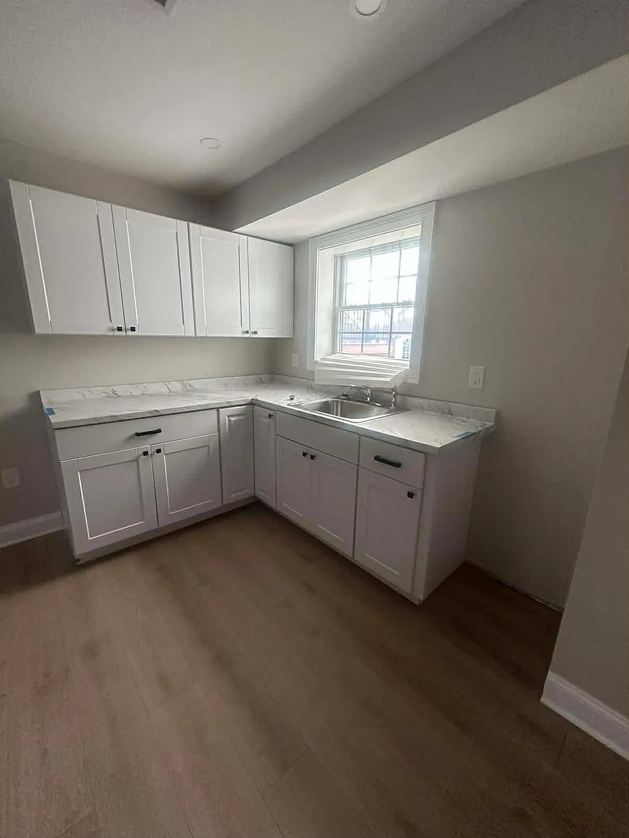 Kitchen - River Ter