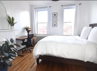 594 Driggs Ave APT 4R, Brooklyn, NY 11211