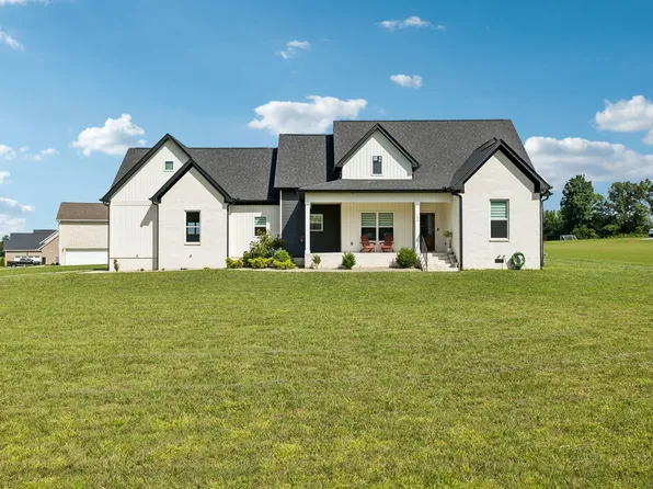 104 Aplin Branch Rd, Cottontown, TN 37048