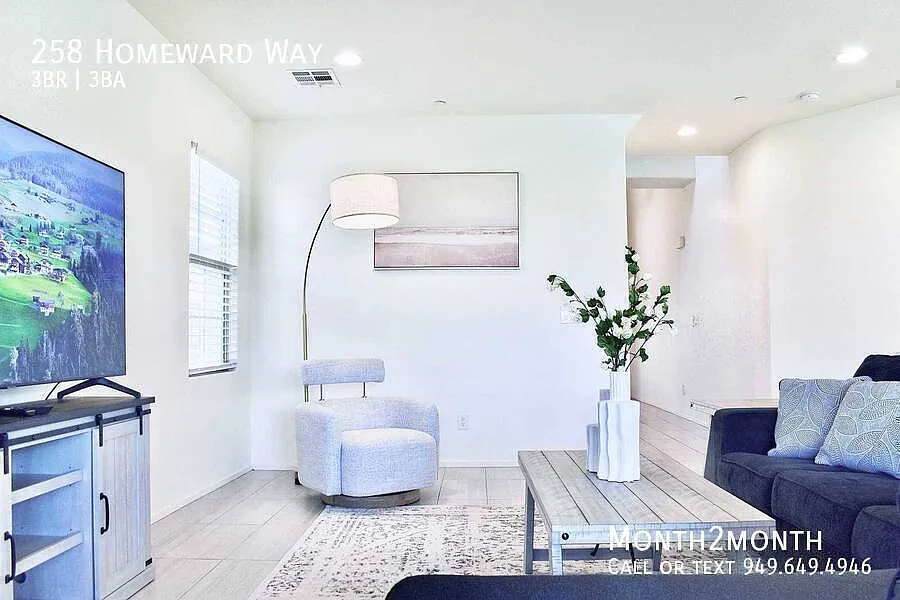 Cozy Casa on Homeward Way — Photo 4