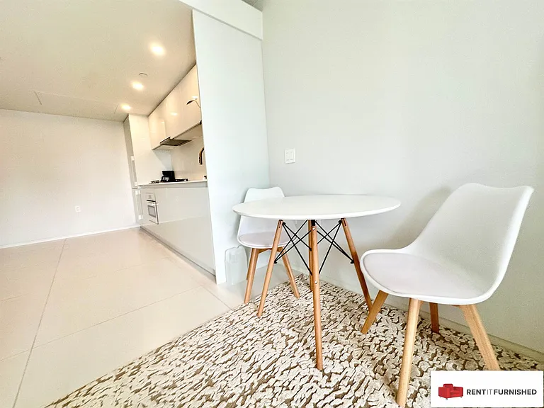 1033 Nelson St #1901 — Photo 4