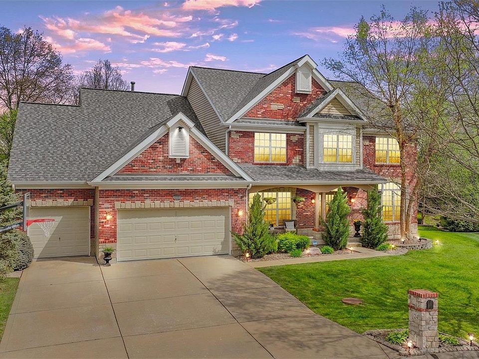 1st image of 124 Elderberry Ln