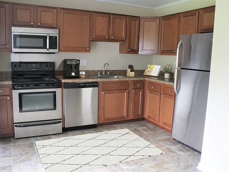 Meadowfield Townhomes — Photo 18