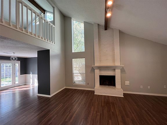 5th image of 38 Dusky Meadow Pl