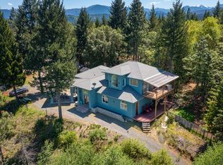 118 Airport Dr, Cave Junction, OR 97523