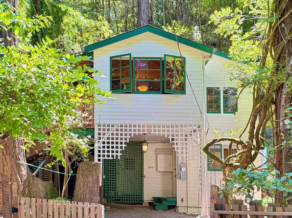14997 Merry Lane, Guerneville, CA 95446