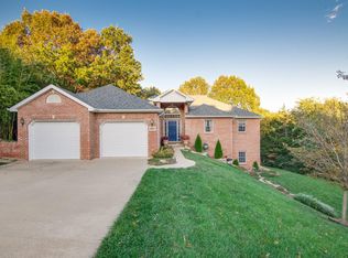 2021 Springwood Ct, Jefferson City, MO 65101
