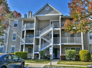 982 Juniper Way, Mahwah, NJ 07430