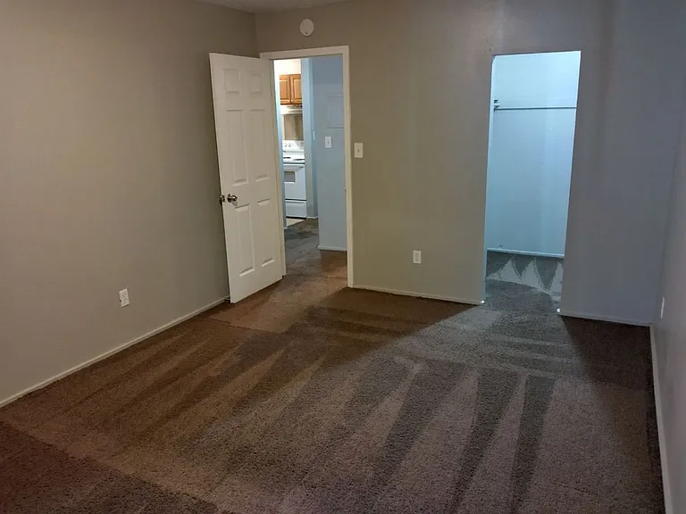 1425 Yosemite St #6 — Photo 10