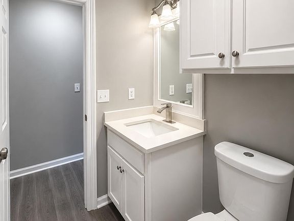 5th image of 2099 Branch Creek Dr