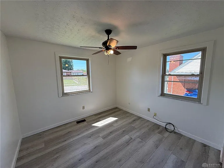 7619 Bassett Dr — Photo 14