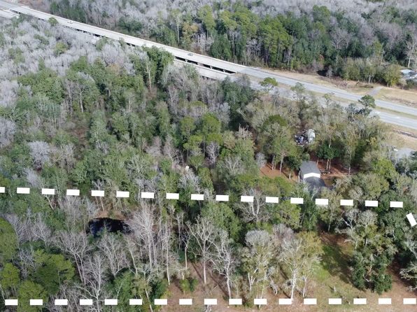 20929 Oak Ridge Dr, Robertsdale, AL 36567