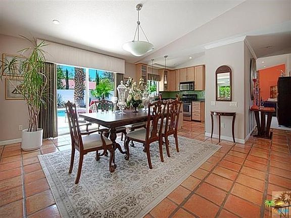 Informal dining off kitchen.