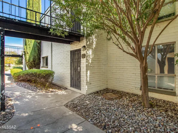 8450 E Old Spanish Trl APT 136, Tucson, AZ 85710