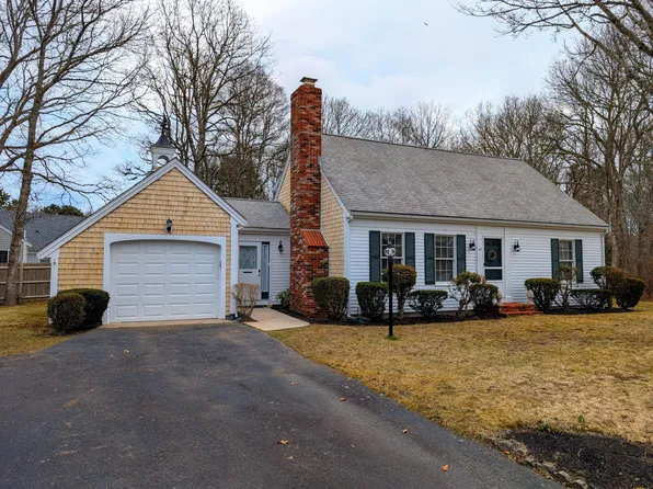 44 Emerald Lane, East Falmouth, MA 02536