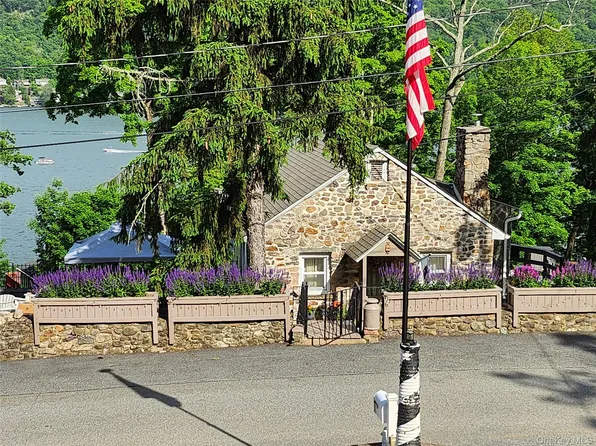 56 Indian Trail, Greenwood Lake, NY 10925