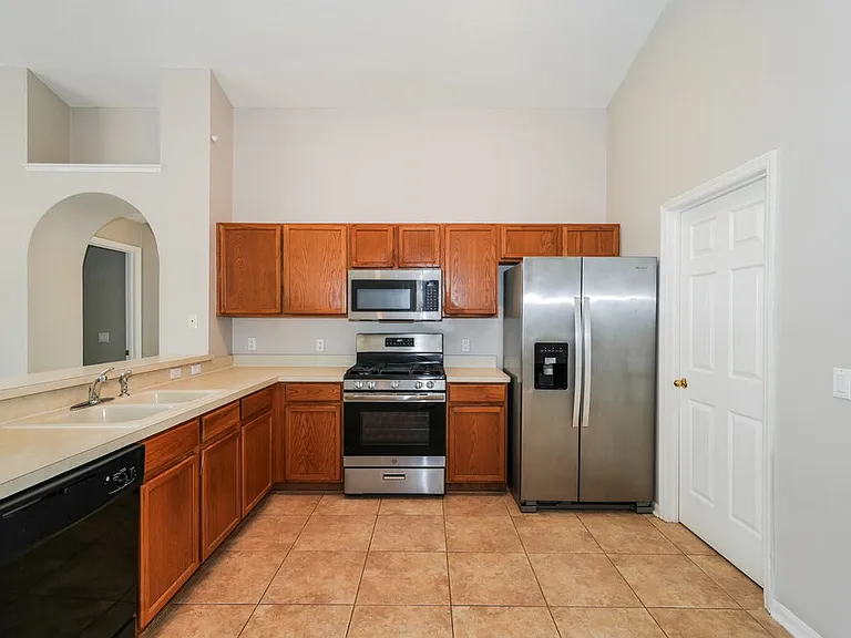 8606 Baneberry Ct — Photo 7
