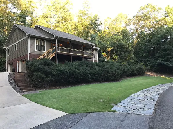 240 Seales Rd, Bessemer, AL 35022